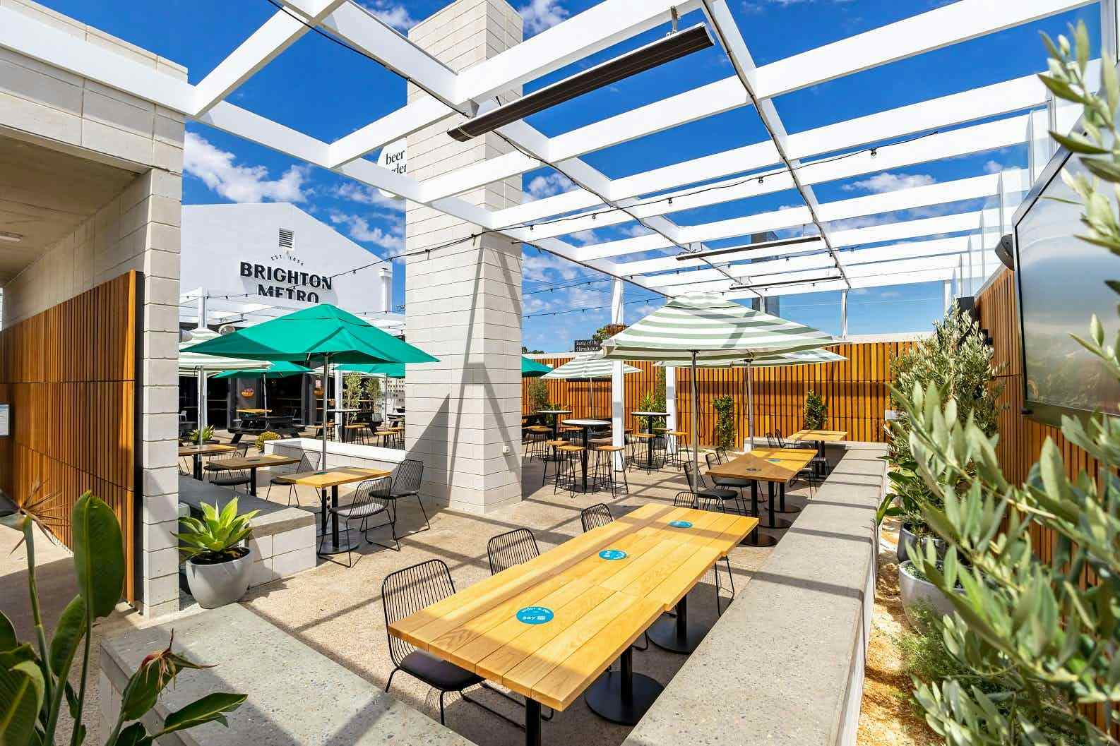 Brighton Metro Hotel